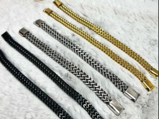 📌 Product Title:
Men's Silver Franco Chain Bracelet | Premium Stainless Steel | Anti-Tarnish | GiftyShifty Store