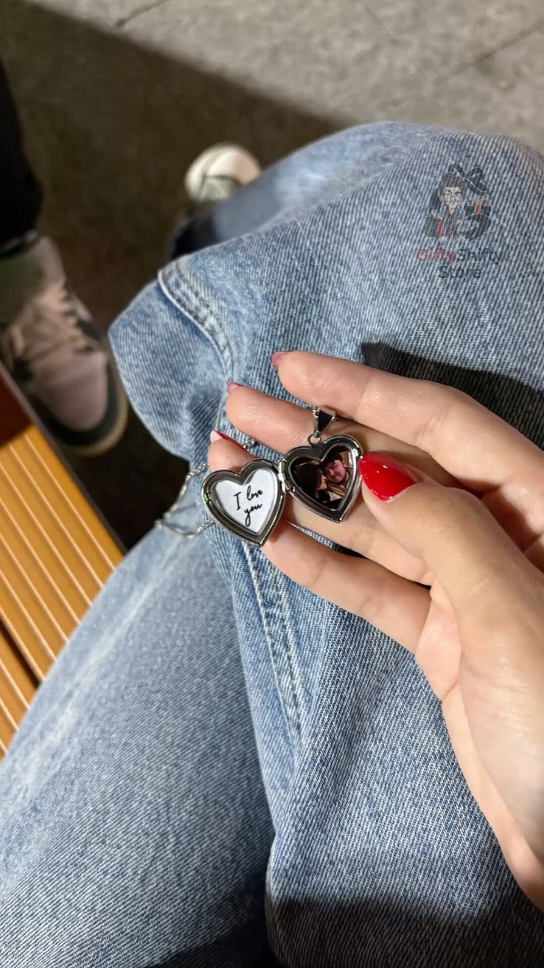 ❤️ Double Heart Photo Locket — Personalized Couple Necklace
Keep Your Favorite Memories Close to Your Heart ❤️