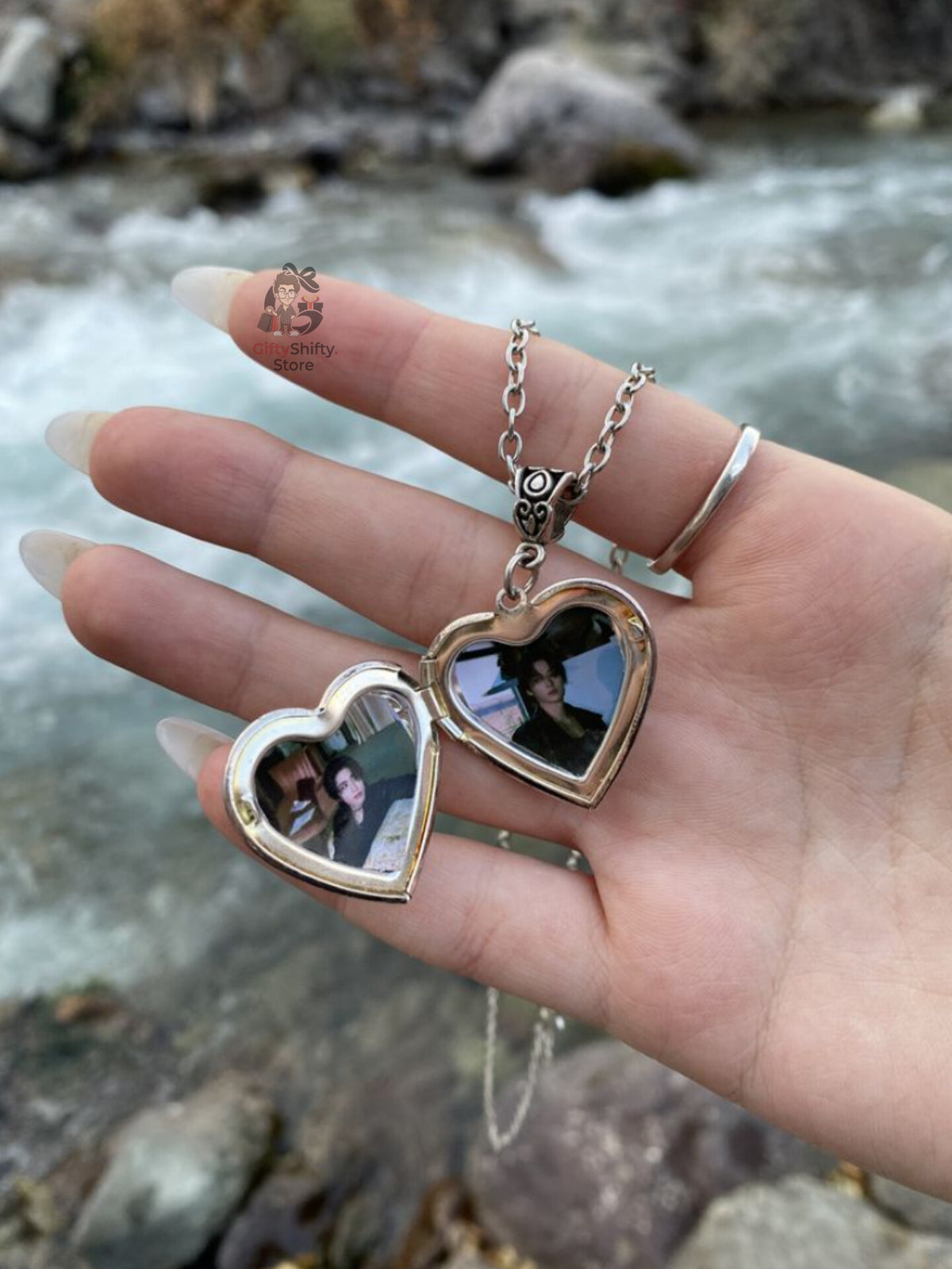 ❤️ Double Heart Photo Locket — Personalized Couple Necklace
Keep Your Favorite Memories Close to Your Heart ❤️